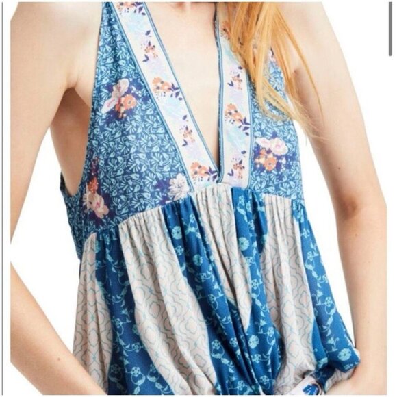 Free People Dream Darlin' Sleeveless Blue Floral Print Tank Top L Boho V-Neck - Picture 7 of 10